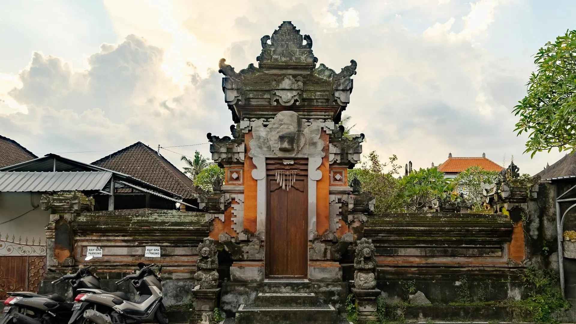 Ray Guest House Ubud